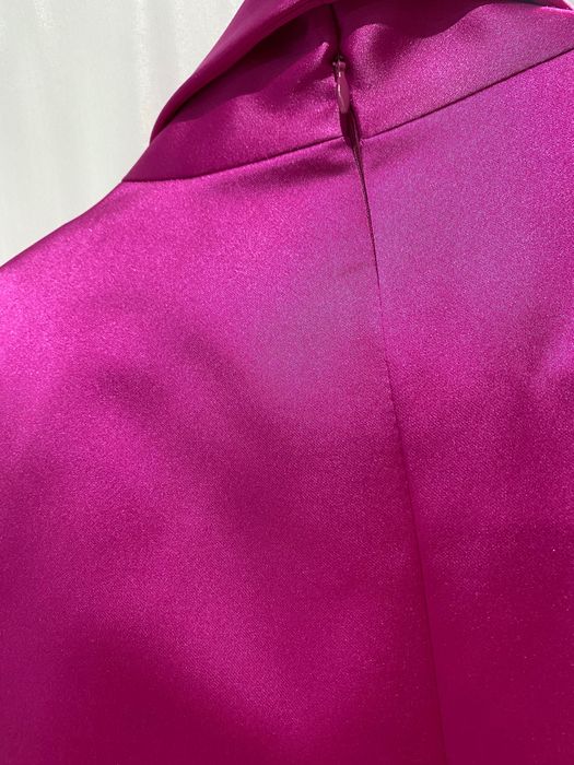 Официална рокля тип сако Zara в ярко розова магента