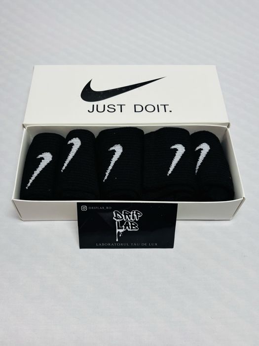 Sosete Nike Albe si Negre lungi medii si scurte