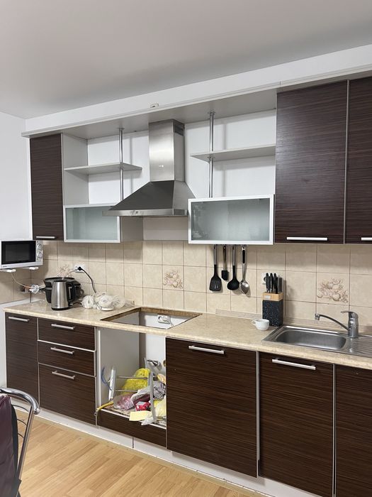 Продаю кухонный гарнитур. В целом состояние хорошее