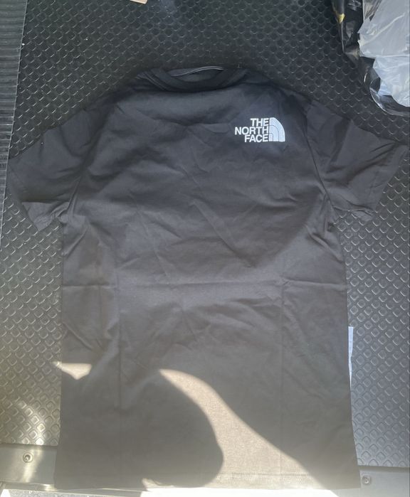 Tricouri branduri de top – Off-White, Dsquared2, Calvin Klein