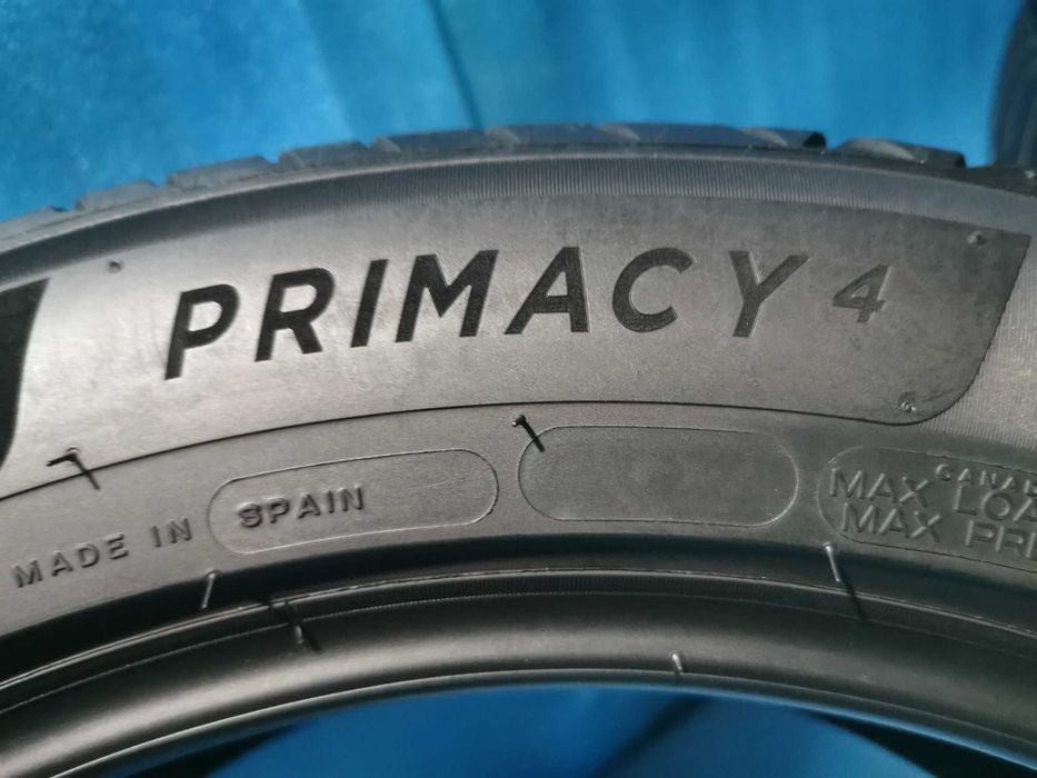 235/50 R18 michelin 4 bucati