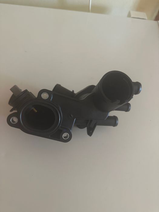 Termostat, lichid racire+Carcasa VW Golf 5 1.4 MPI nou