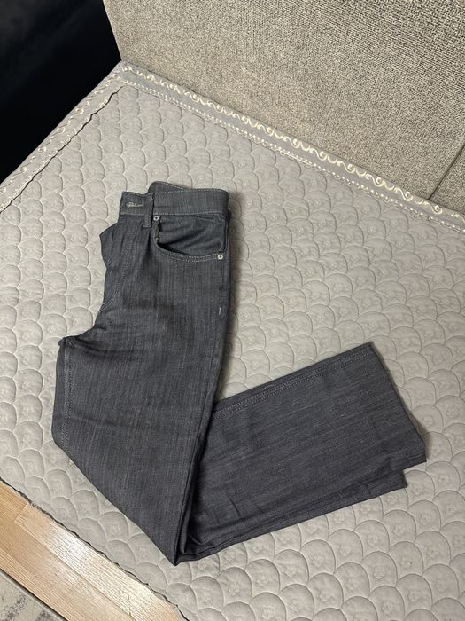 Серые джинсы zara