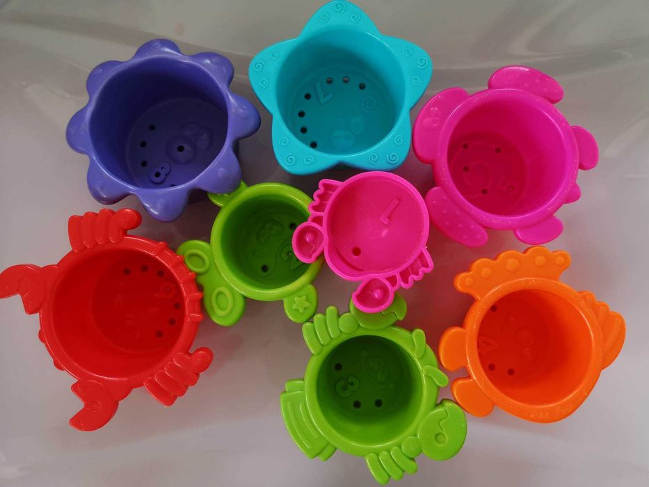 Лот: нов бандан/лигавник, Нова бутилка,Нова ръкавица за къпане и други