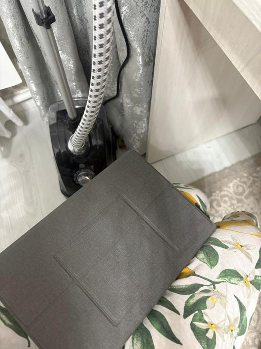 Продам планшет с часами