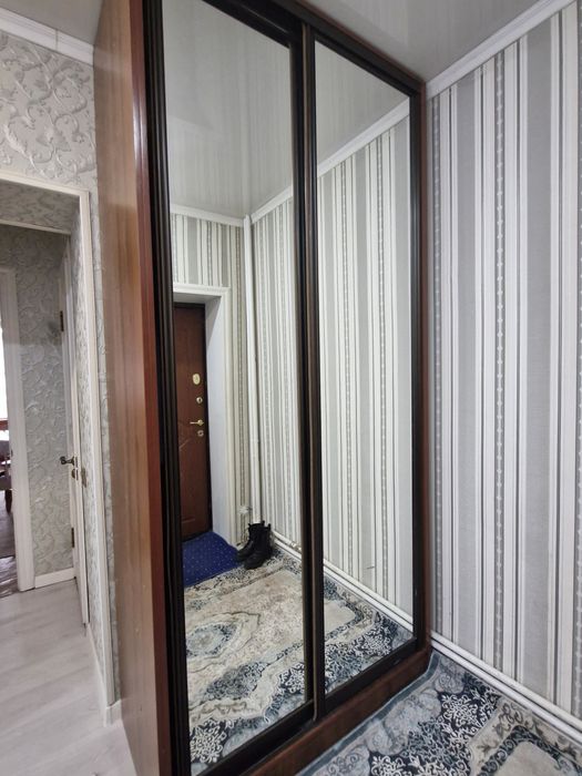 Продам прихожий шкаф