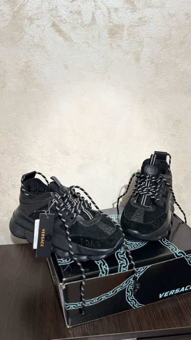 Versace Chain Reaction