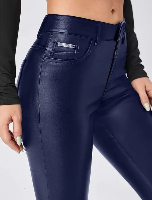 Pantaloni bleumarin piele eco,Italia