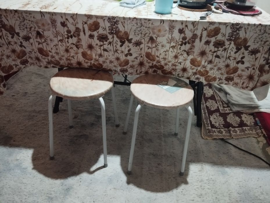 Продам стол со стульями