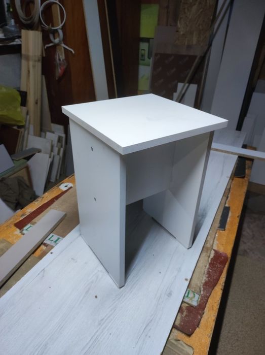 Продам табуретки