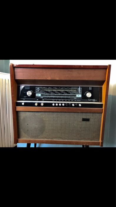 Раритет (требует ремонта). Рижский радиоприемник Rigonda 102