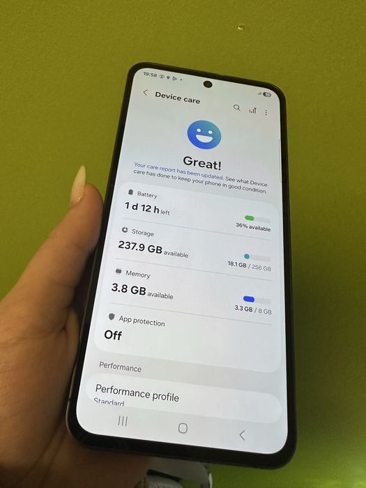 Samsung Galaxy S24 FE – 256 GB, 8 GB RAM, Dual SIM, stare impecabilă