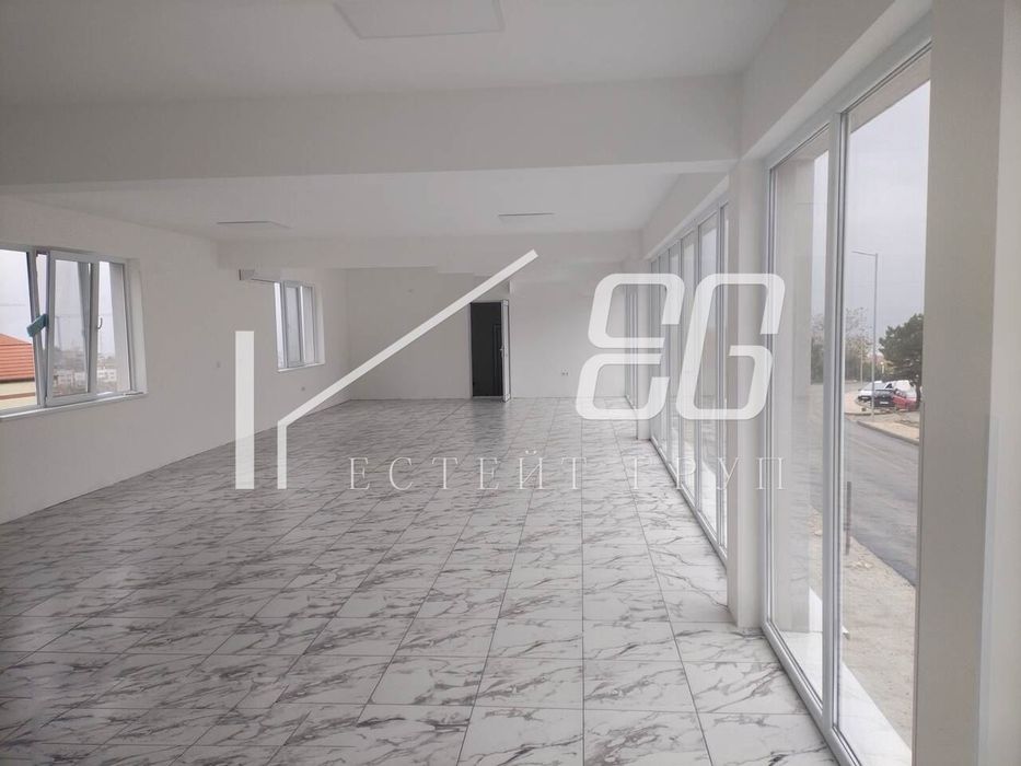 Дава се под наем Магазин в Варна, м-т Франга Дере - 140 кв.м за 1020 € - Снимка #2