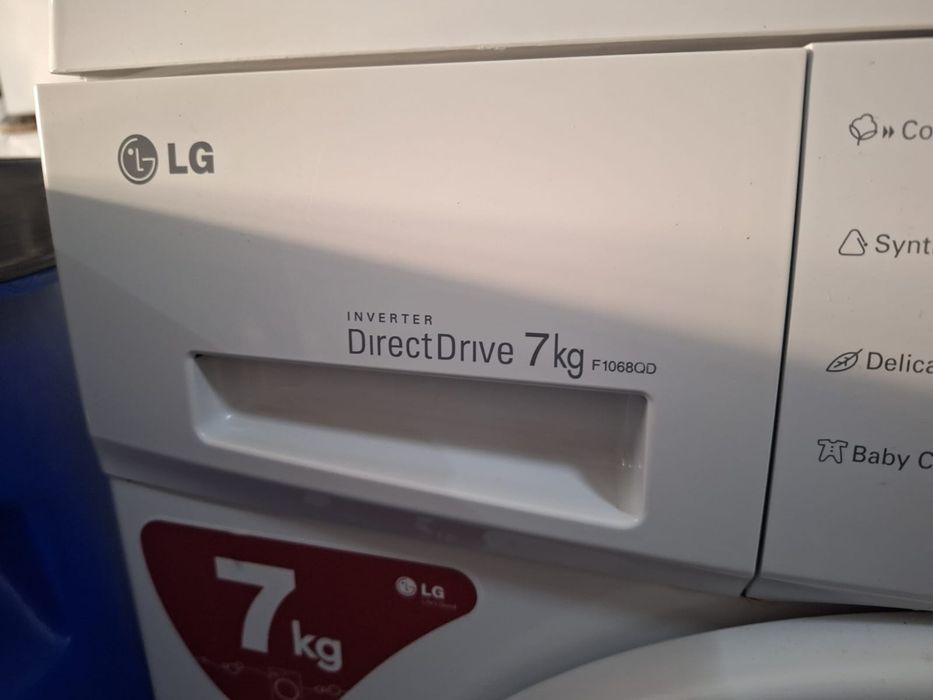 Mașina de spălat haine  la butoi LG 7kg direct drive
