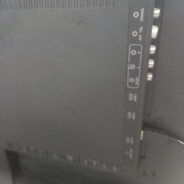 телевизор Hisense 32 диагональ