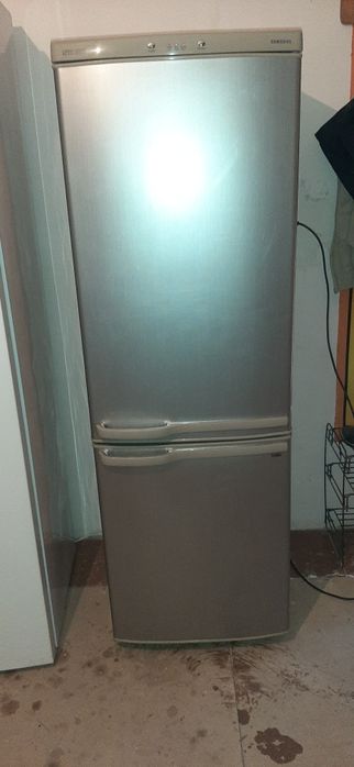 Продам холодильник самсунг