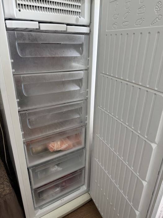 Морозильная камера Indesit