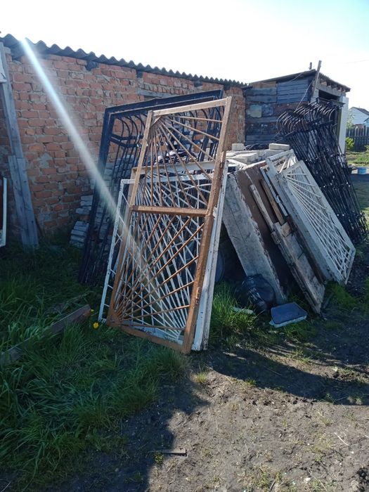 Продам клетки металл