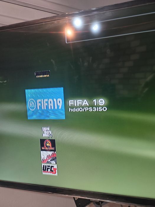 Продам приставку пс3