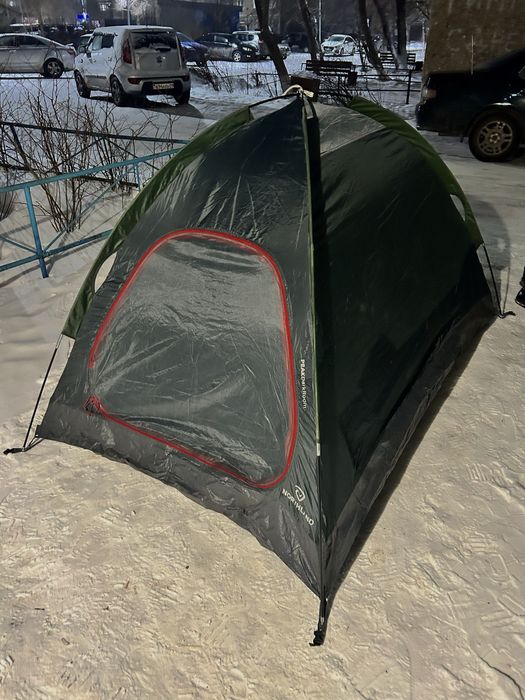 Палатка для походов