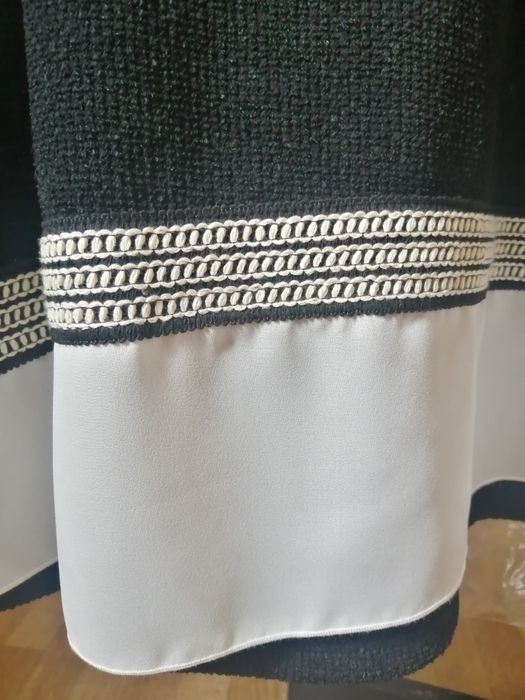 Дамска блуза с дълъг ръкав.