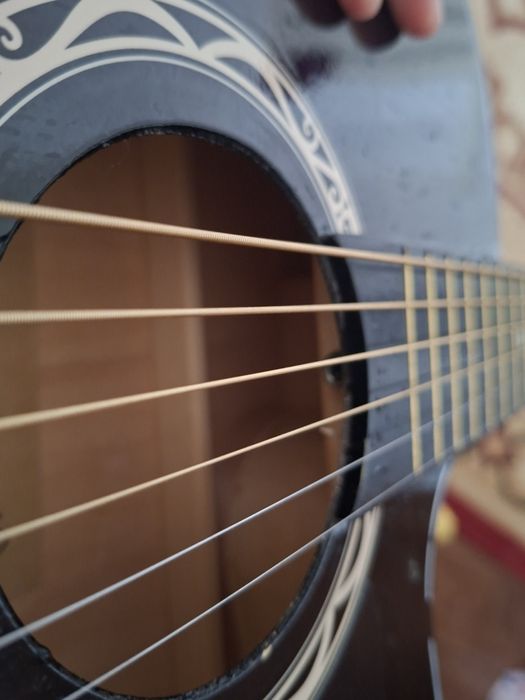 Гитара отличный  акт