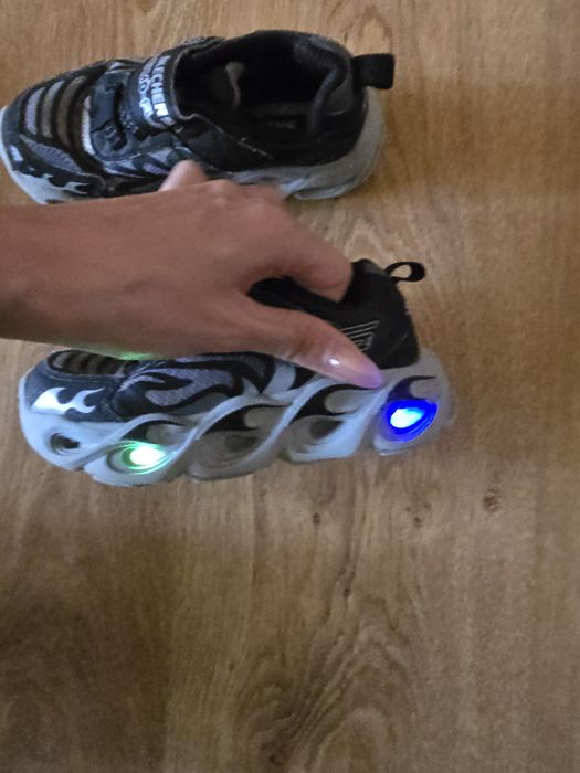 Lot Skechers/ dechatlon/ Zara