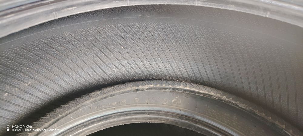 Продам зимные шины