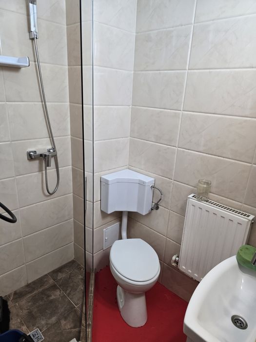 Apartament pentru închiriat cu 2 camere nedecomandate  41mp