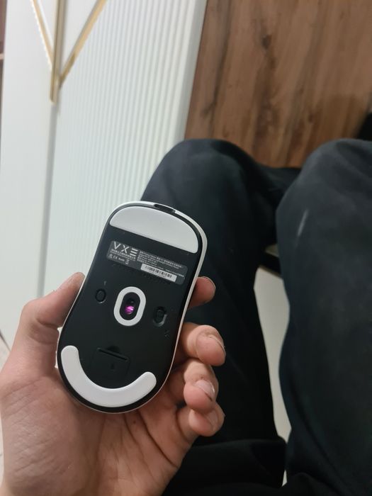 Продам мышку игровую vxe r1