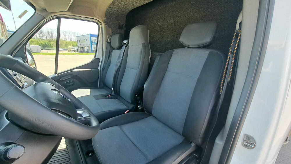 VÂND Renault Master 2021