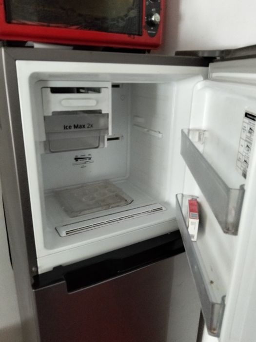 Холодильник рабочий