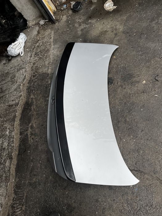 Заден капак капак Mercedes W209 с лип спойлер