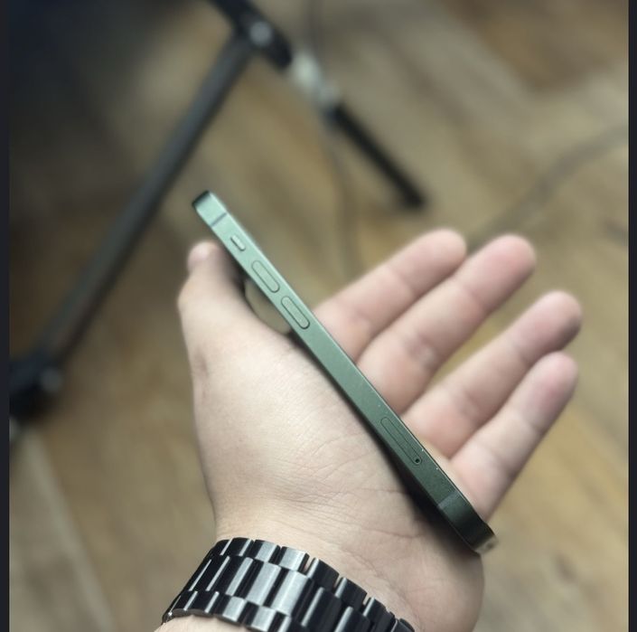 Айфон 13   128Гб Срочно Срочно