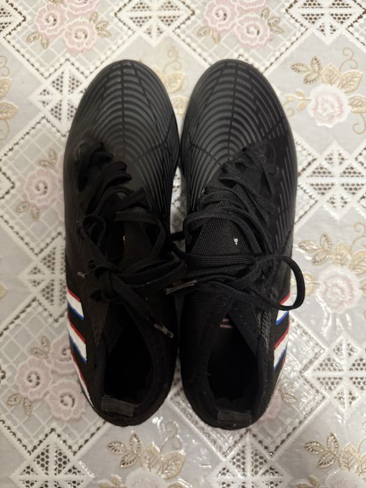 Бутонки adidas predator