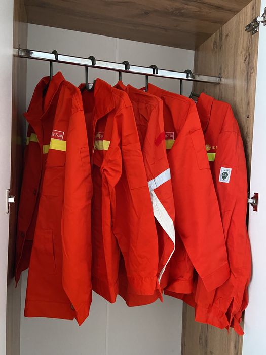 Жаңа спецовка(жұмыс киімі)