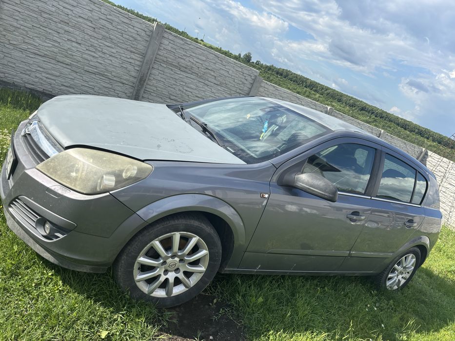 Vand Opel Astra H  Preț 900€ Detalii 0764650612