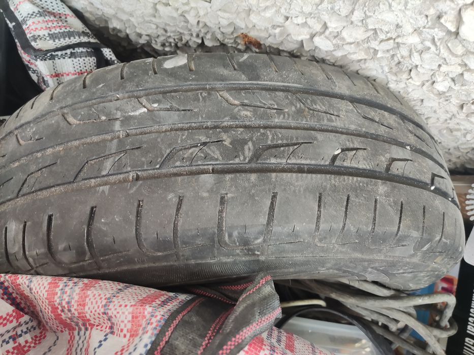 Продам резину на Жигули в хорошем состоянии