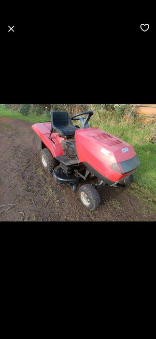 Tractoras gazon motor B&S 12,5 cai