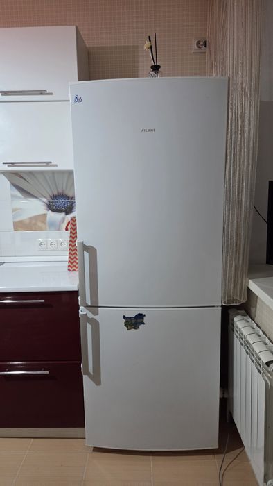 Двухкамерный холодильник