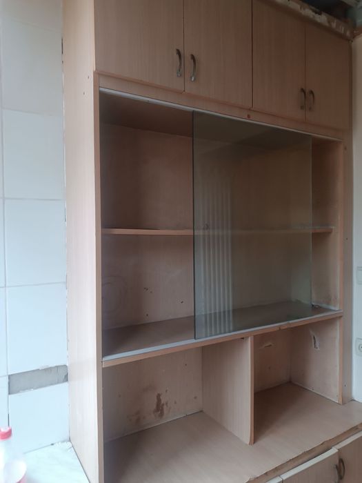 Продается кухонный мебель