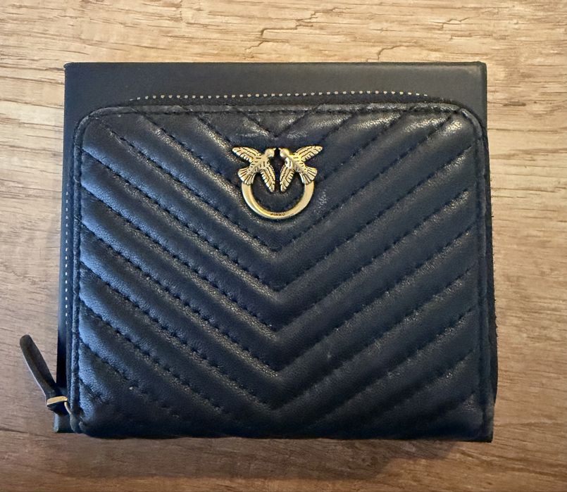 Кожен портфейл Pinko