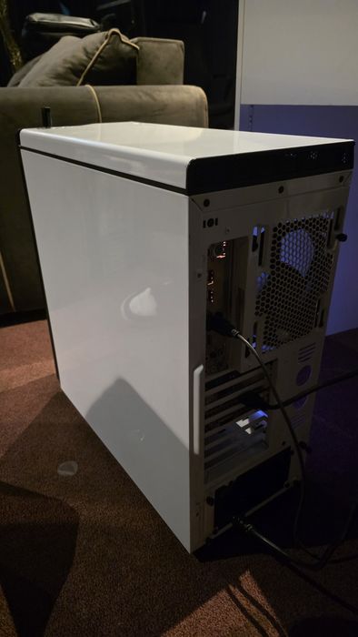 Настолен Компютър