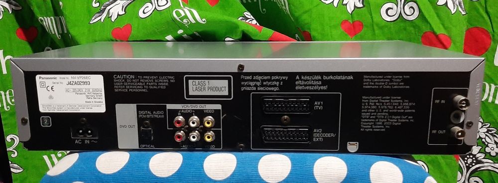 Vând videorecorder panasonic stereo combat dvd în stare bună