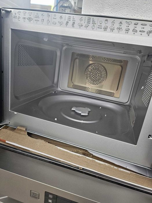 Cuptor Microunde Multifuncțional Premium Bauknecht Chef Plus MW 49 SL (5-în-1, 25L, Convecție Aer Cald) +Factura + Garantie 12 luni