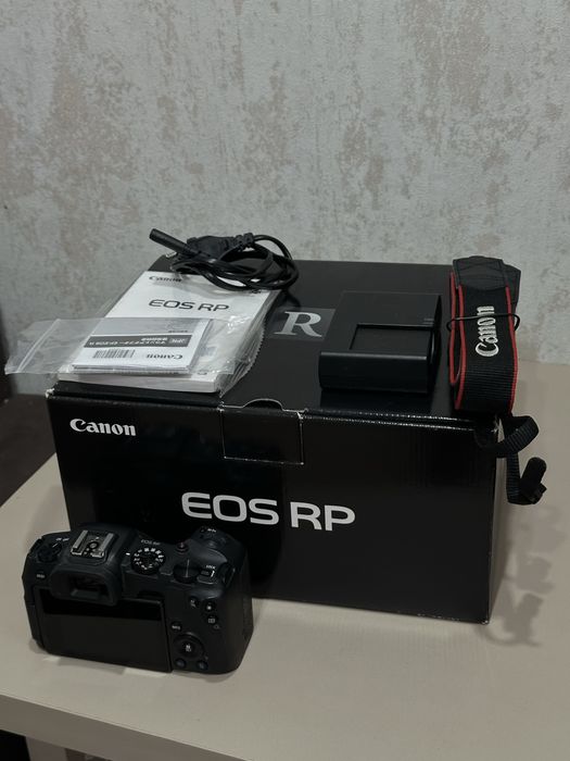 CANON RP Фотоаппарат
