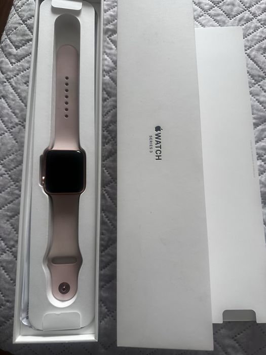 Apple watch series 3 ,42 мм