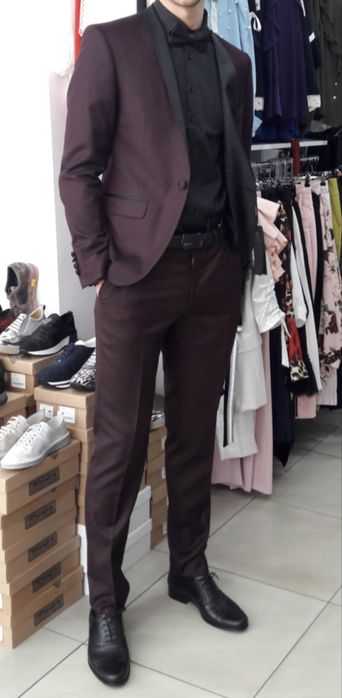 Мъжки костюм обличан само веднъж