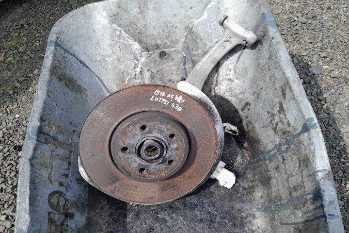 Fuzeta fata dreapta 8W0407242F 8W0407242F Audi A5 a 2-a generatie (F5
