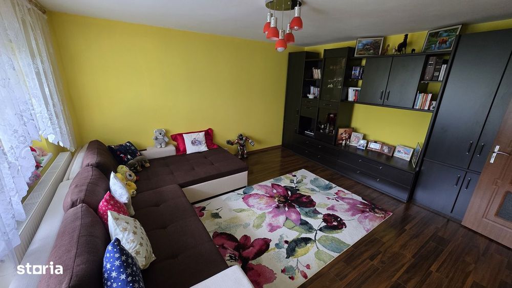 Vand ap cu 3 camere str. Bucuresti - Mircea Voda